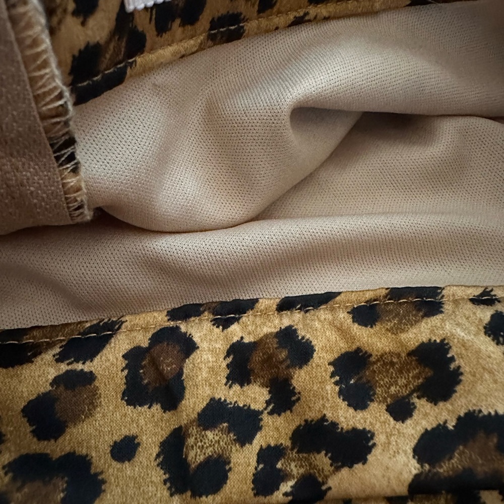 Francesca's Collections Gold Skater Mini Skirt Cocktail - Picture 4 of 5